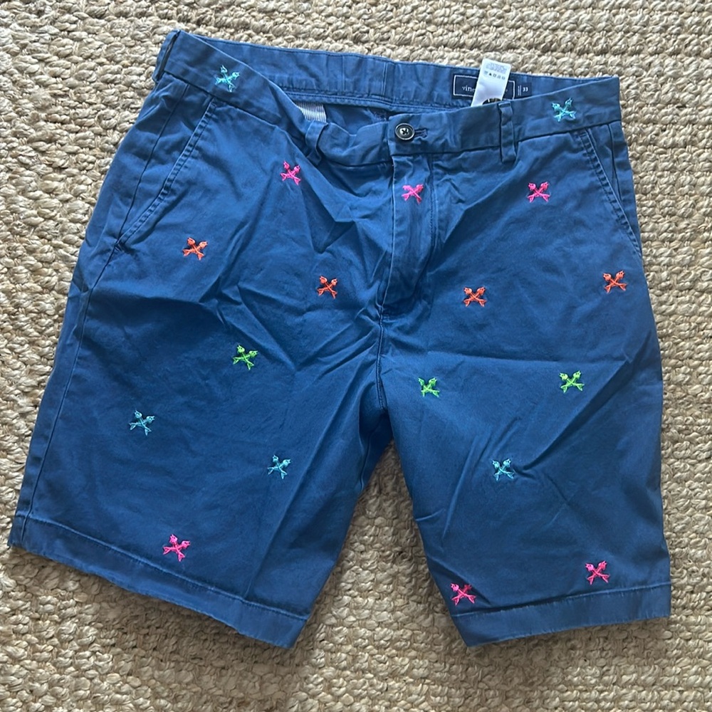 Vineyard vines men shorts size 33